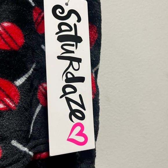 NWT Saturdaze ♥️ plush lollipop theme plus size pajama shorts - Picture 4 of 11